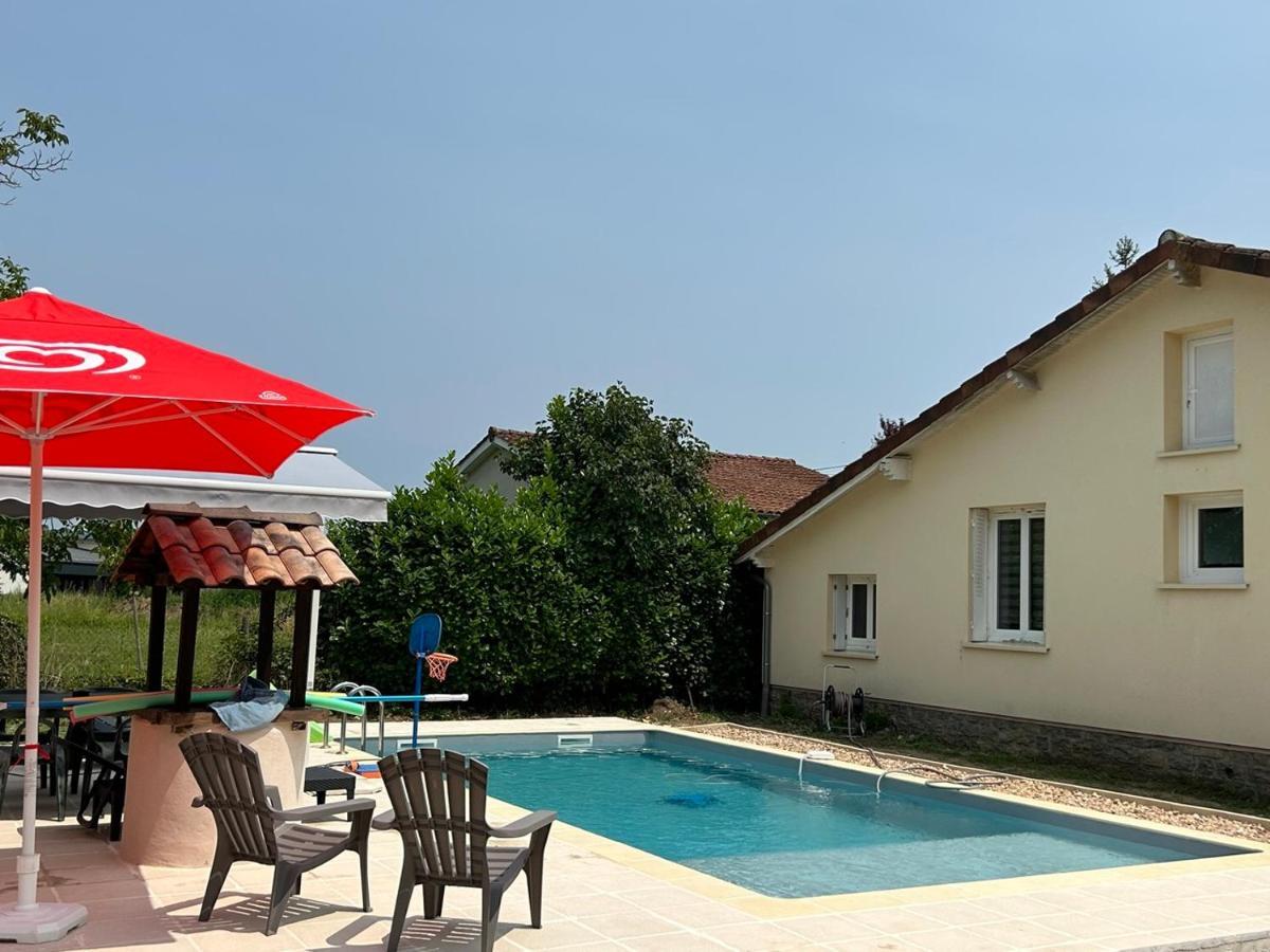 Villa Jolie: Climatisée avec Piscine Chauffée et Confort Familial Bretenoux Exterior photo